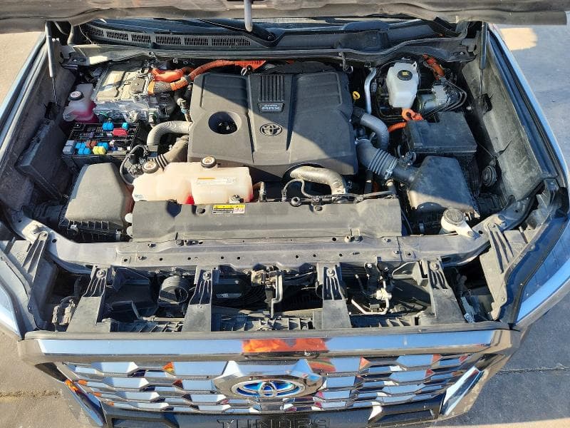 2024 TOYOTA TUNDRA PLATINUM HV 11