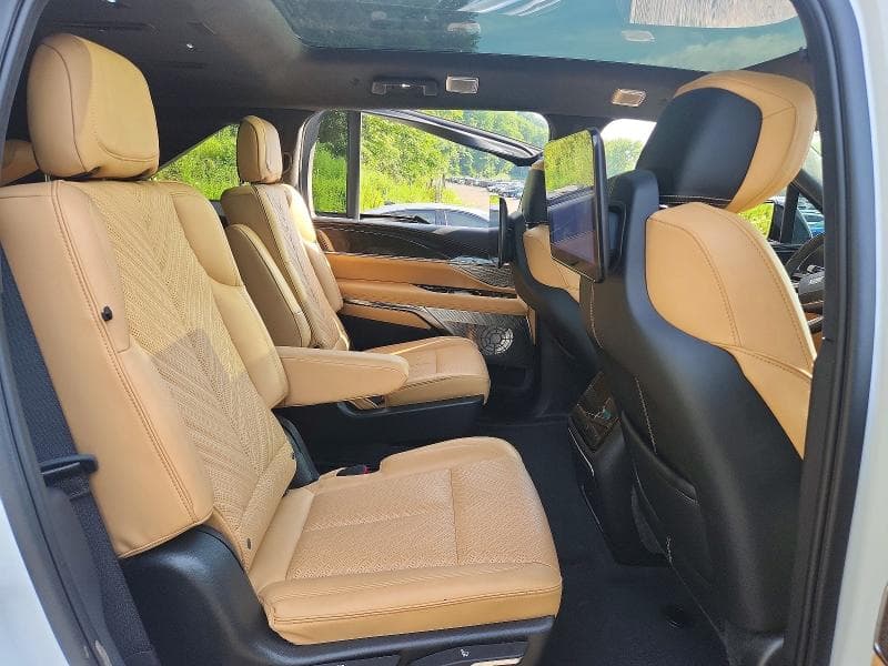 2025 CADILLAC ESCALADE IQ SPORT-2 11
