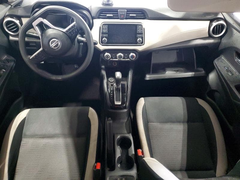 2021 NISSAN VERSA SV 8