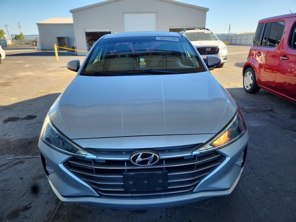 2020 HYUNDAI ELANTRA VALUE EDITION 5