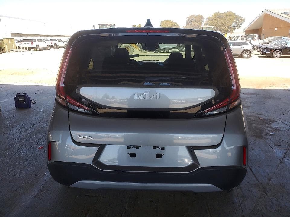 2024 KIA SOUL LX 6