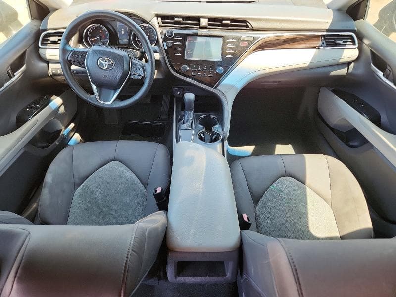 2018 TOYOTA CAMRY LE 8