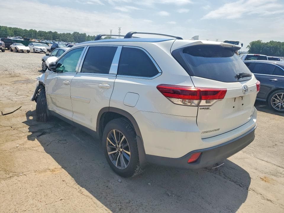 2019 TOYOTA HIGHLANDER XLE 2