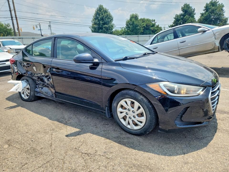2017 HYUNDAI ELANTRA SE 4