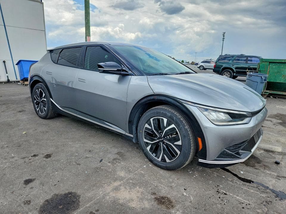 2022 KIA EV6 WIND 4