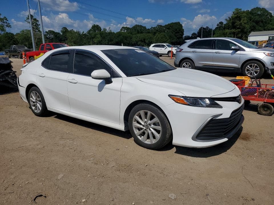 2023 TOYOTA CAMRY LE 4