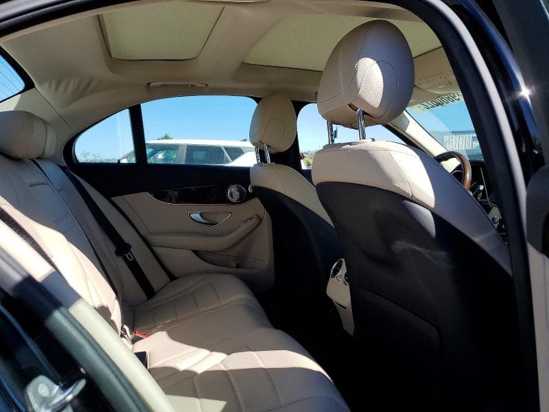 2018 MERCEDES-BENZ C 300 10