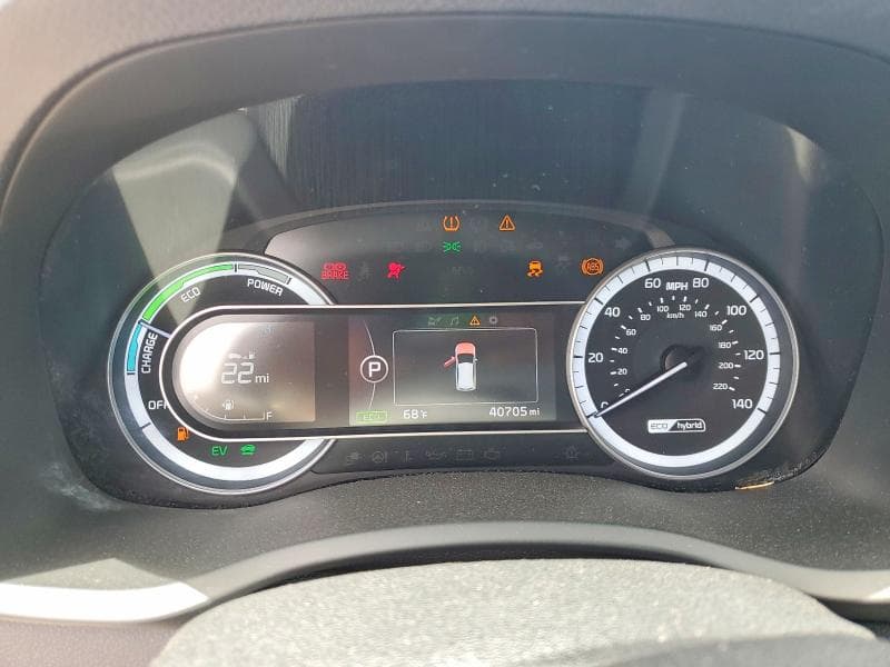 2018 KIA NIRO LX 9