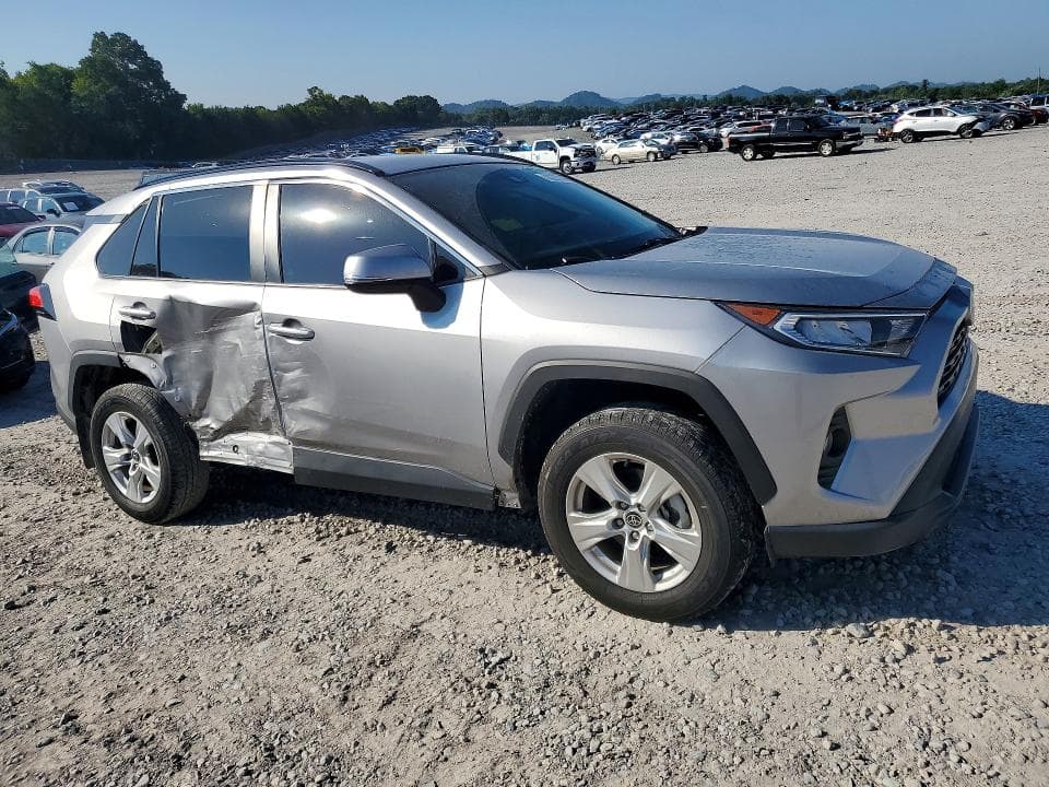 2021 TOYOTA RAV4 XLE 4