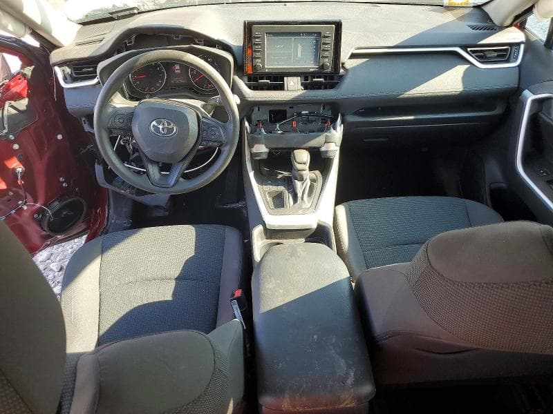 2020 TOYOTA RAV4 LE 8