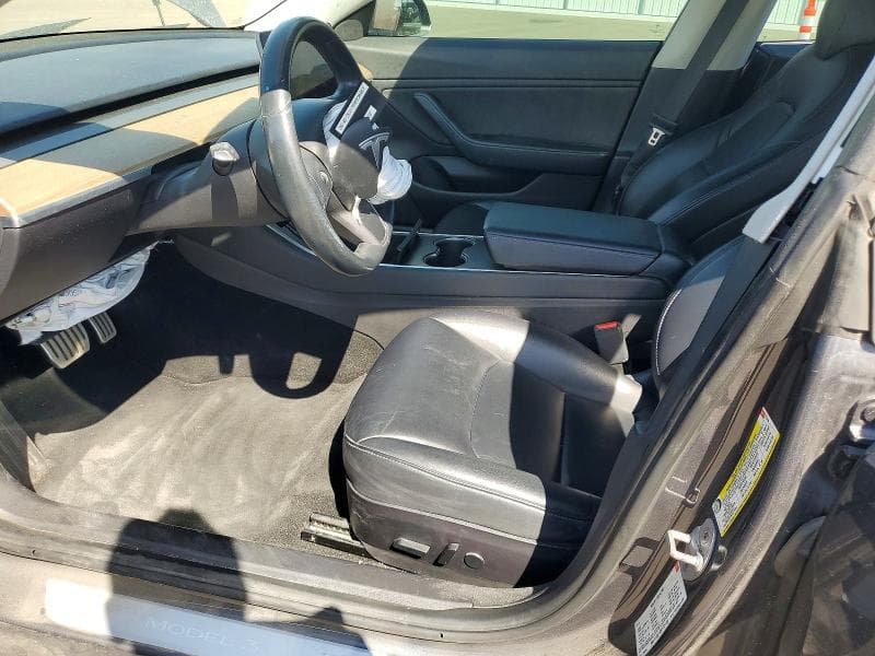 2018 TESLA MODEL 3 7