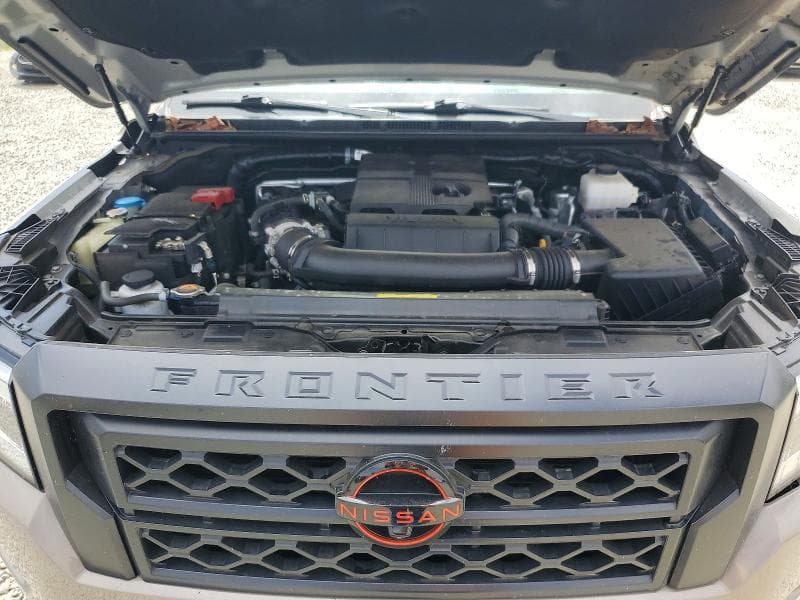 2024 NISSAN FRONTIER PRO-4X 11