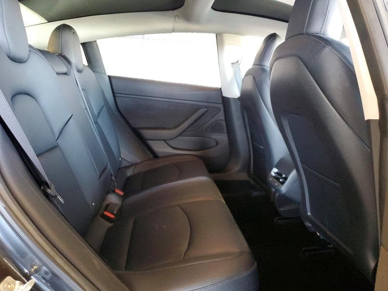 2018 TESLA MODEL 3 10