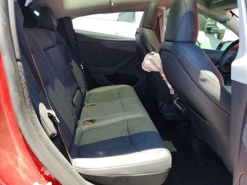 2026 TESLA MODEL Y 10