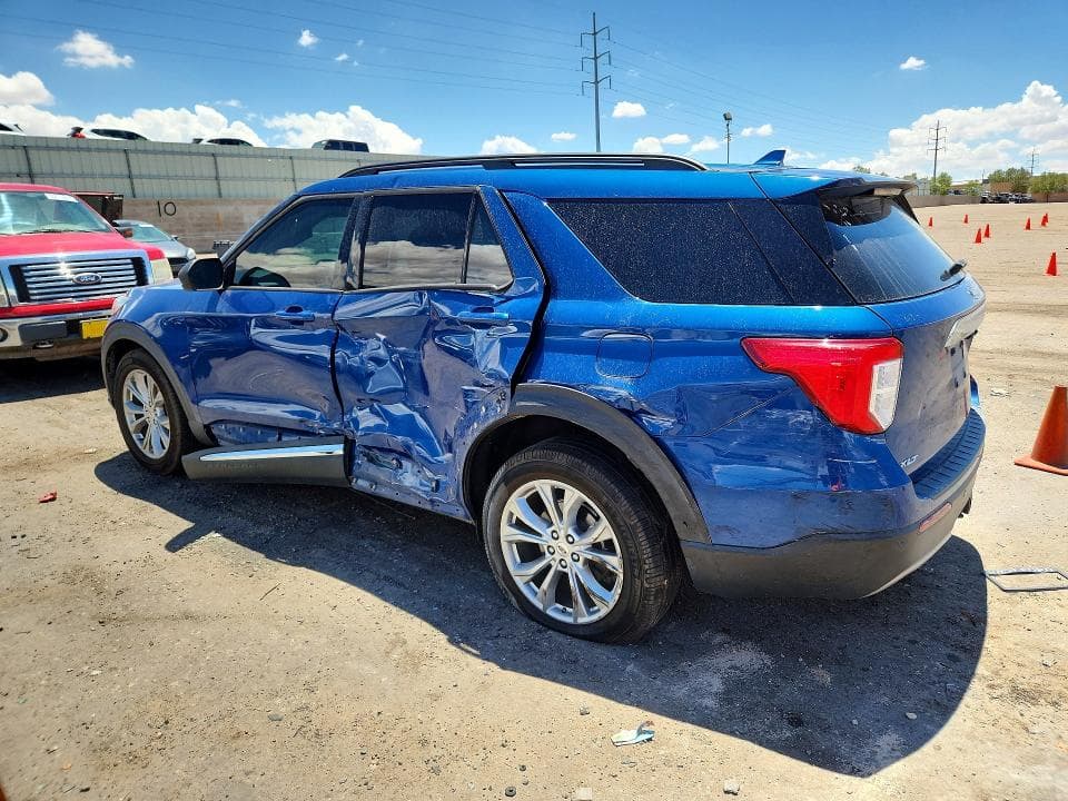 2020 FORD EXPLORER XLT 2