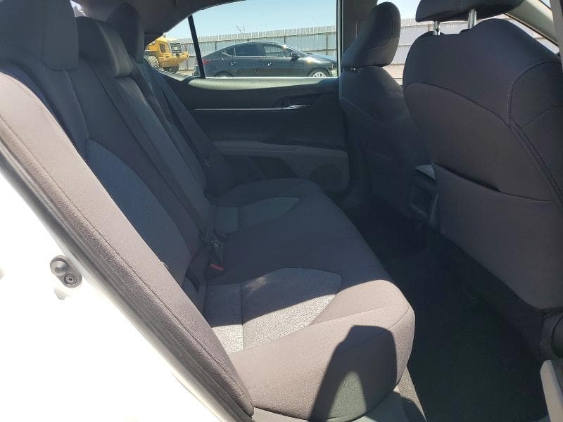 2022 TOYOTA CAMRY LE 10