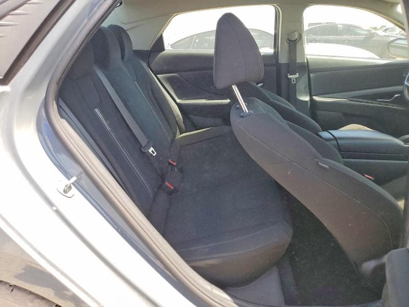 2021 HYUNDAI ELANTRA SEL 10