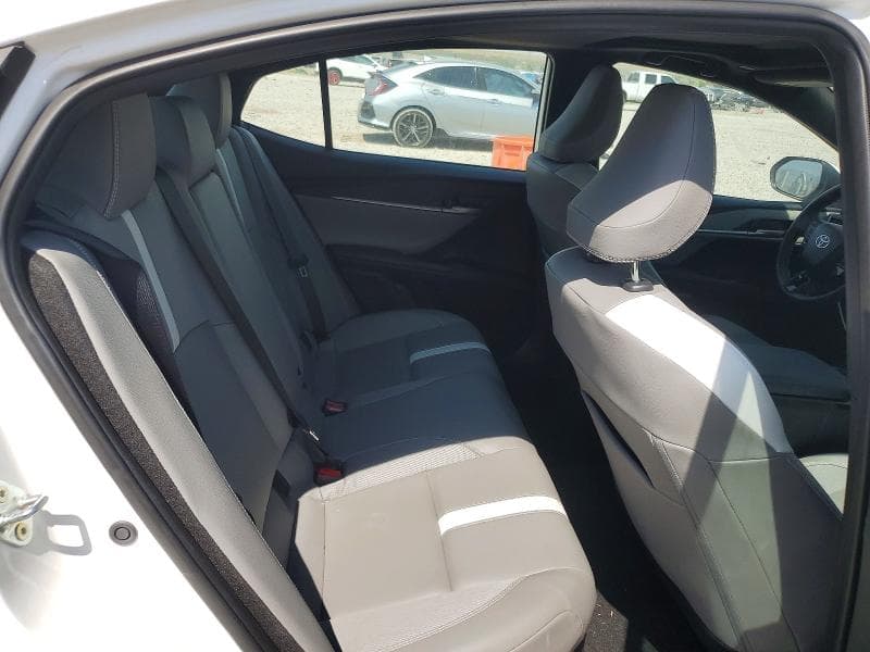 2025 TOYOTA CAMRY SE 10
