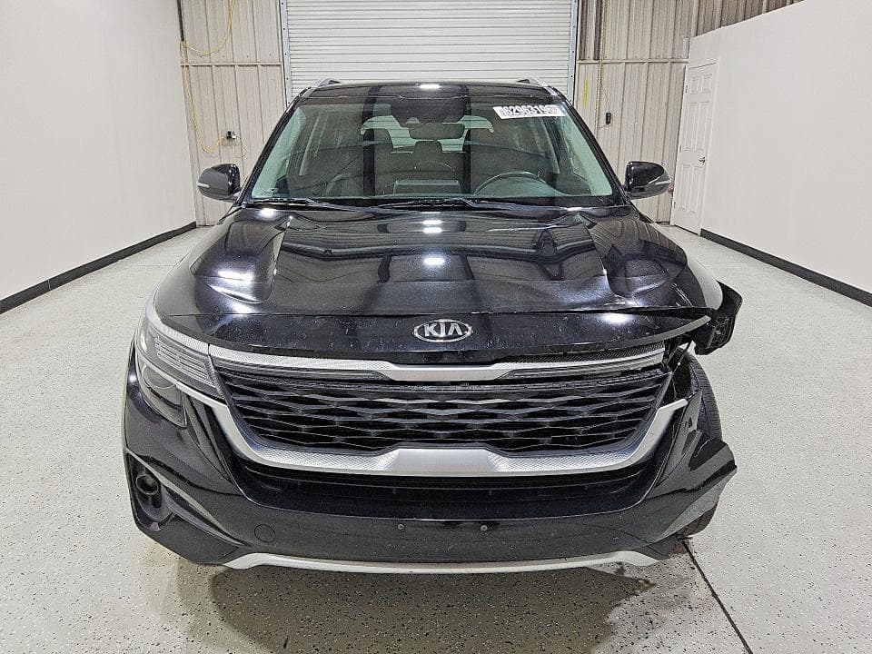 2021 KIA SELTOS S 5