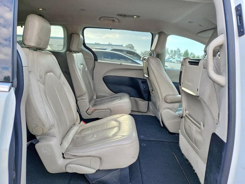 2018 CHRYSLER PACIFICA TOURING L PLUS 11