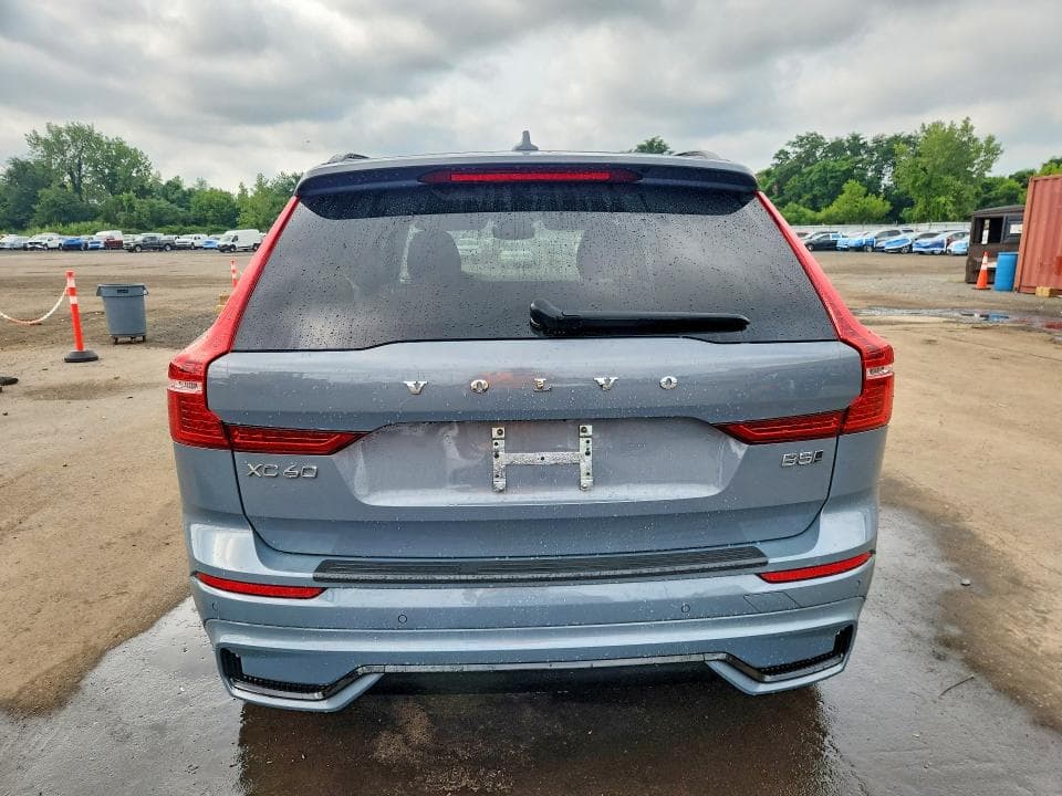 2024 VOLVO XC60 PLUS 6