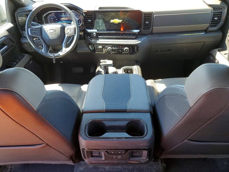 2025 CHEVROLET SILVERADO K1500 ZR2 8