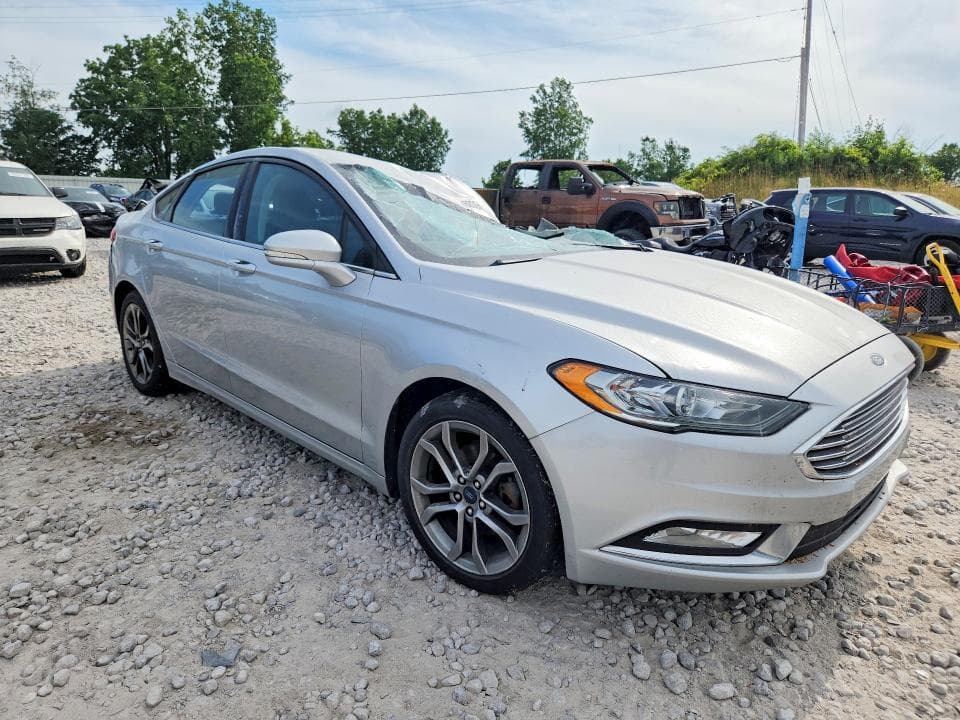 2017 FORD FUSION SE 4