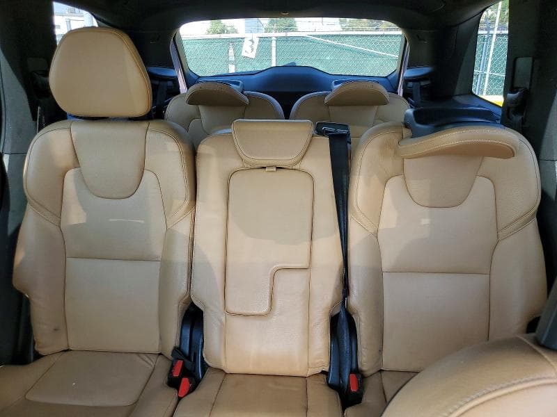 2017 VOLVO XC90 T6 10