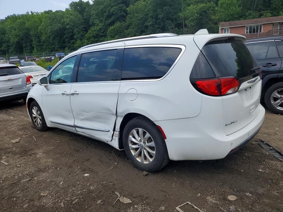 2019 CHRYSLER PACIFICA TOURING L 2