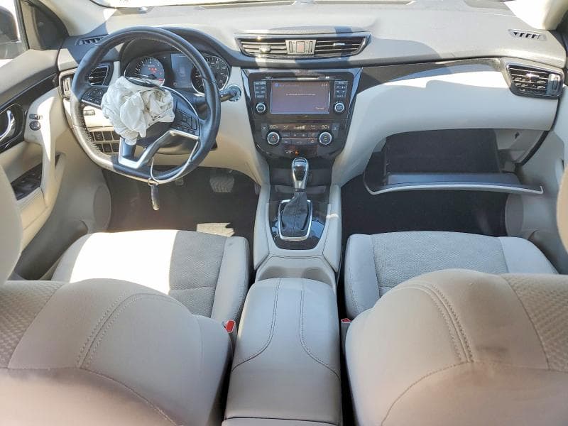 2017 NISSAN ROGUE SPORT SV 8