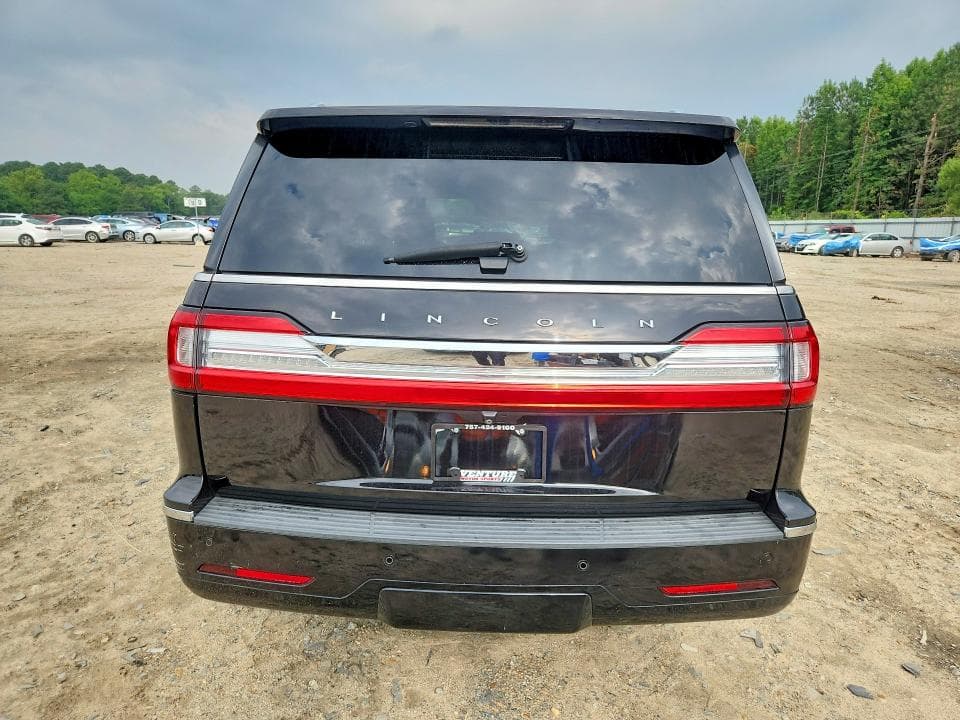 2019 LINCOLN NAVIGATOR 6