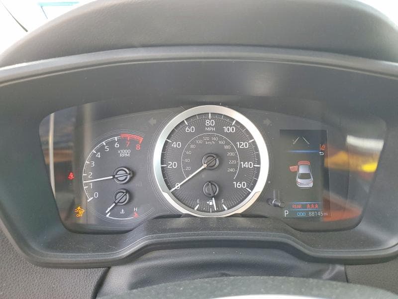 2021 TOYOTA COROLLA LE 9