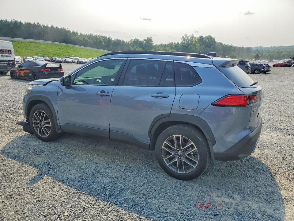 2026 TOYOTA COROLLA CROSS XLE 2