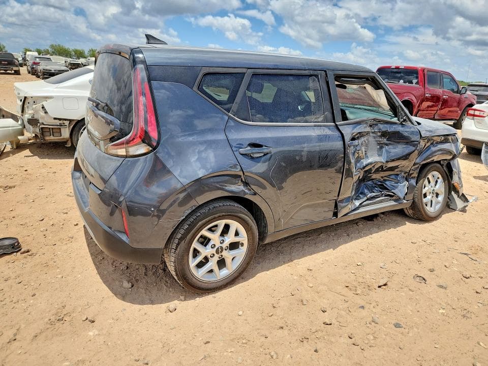 2024 KIA SOUL LX 3