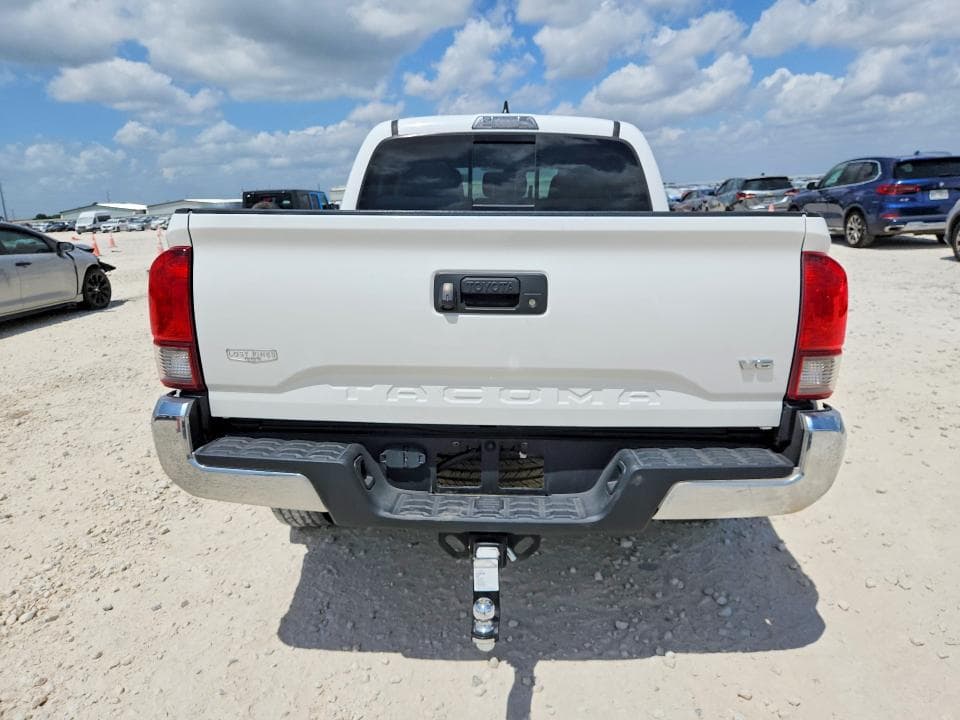 2018 TOYOTA TACOMA SR5 V6 6