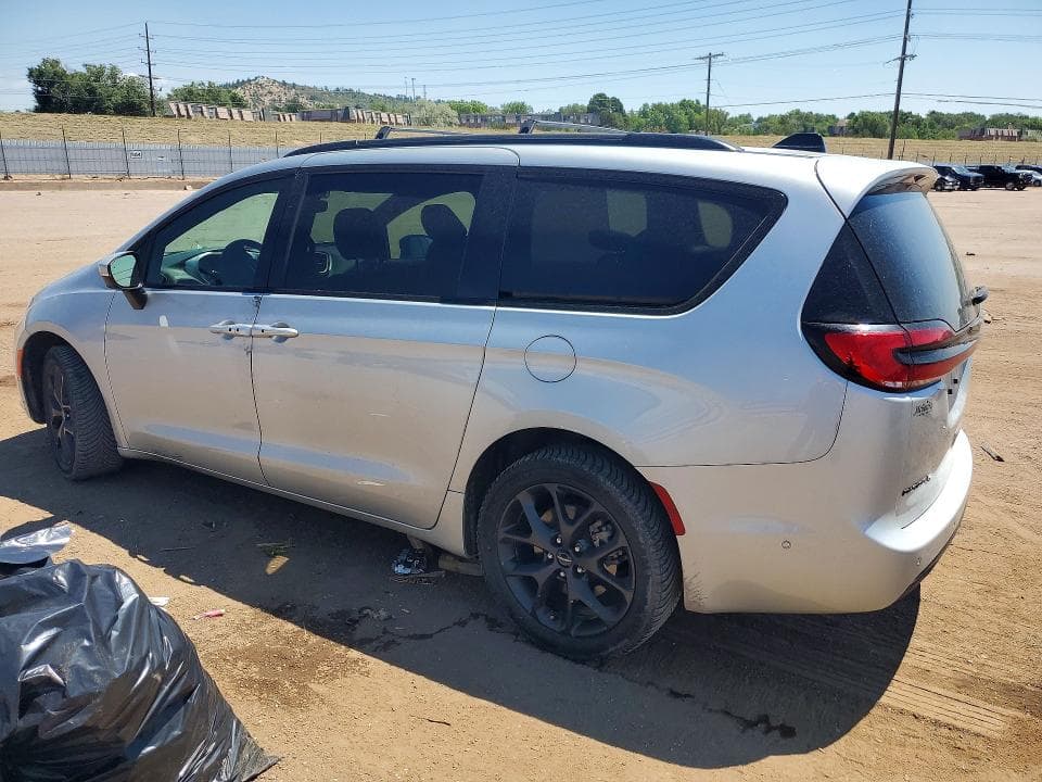 2023 CHRYSLER PACIFICA TOURING L 2