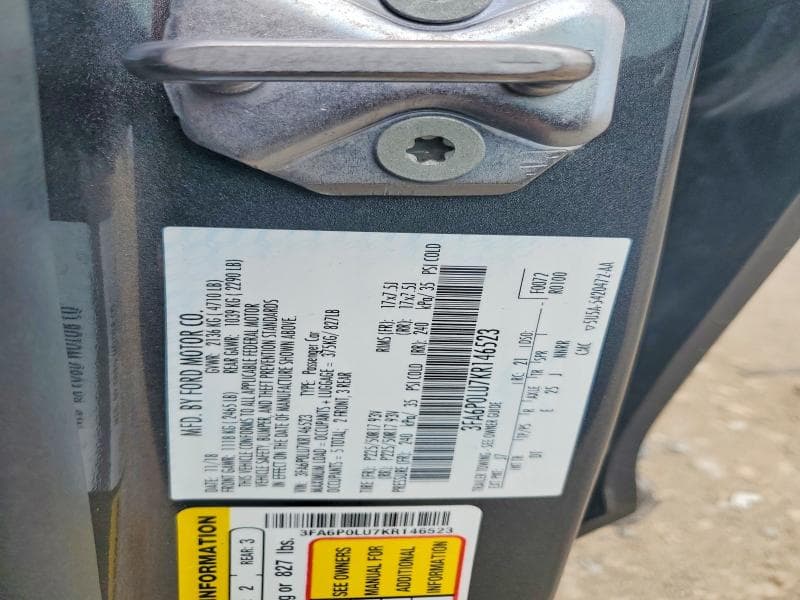 2019 FORD FUSION SE 12