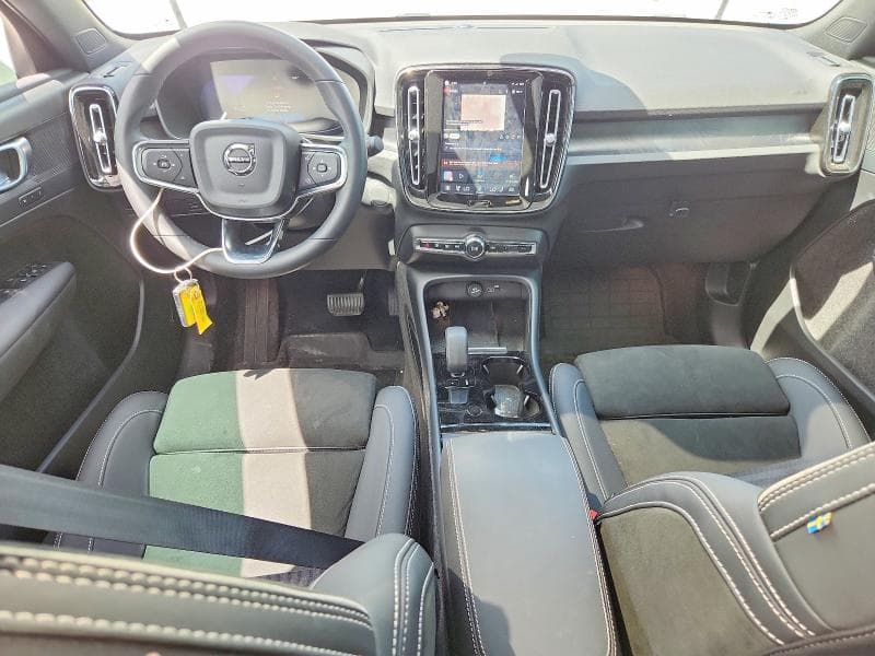 2023 VOLVO C40 RECHARGE PLUS 8