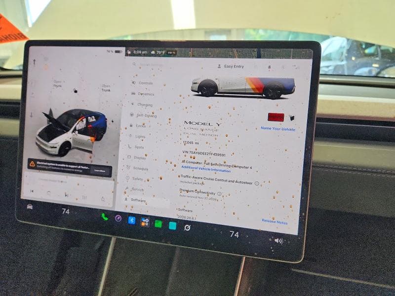 2026 TESLA MODEL Y 9