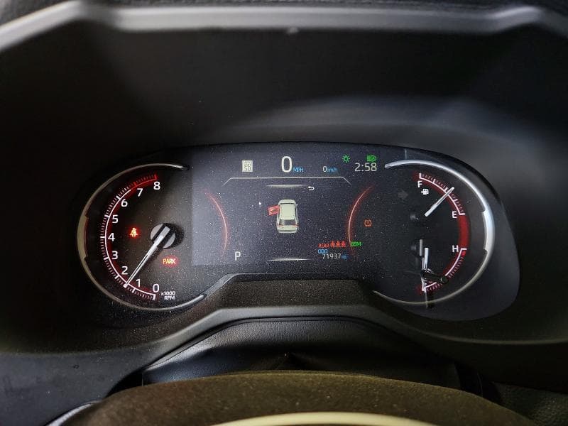 2024 TOYOTA RAV4 XLE 9