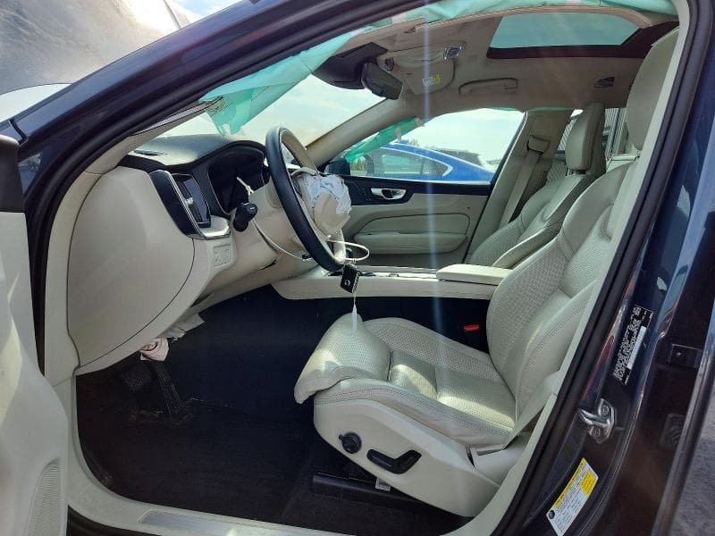 2021 VOLVO XC60 T5 INSCRIPTION 7