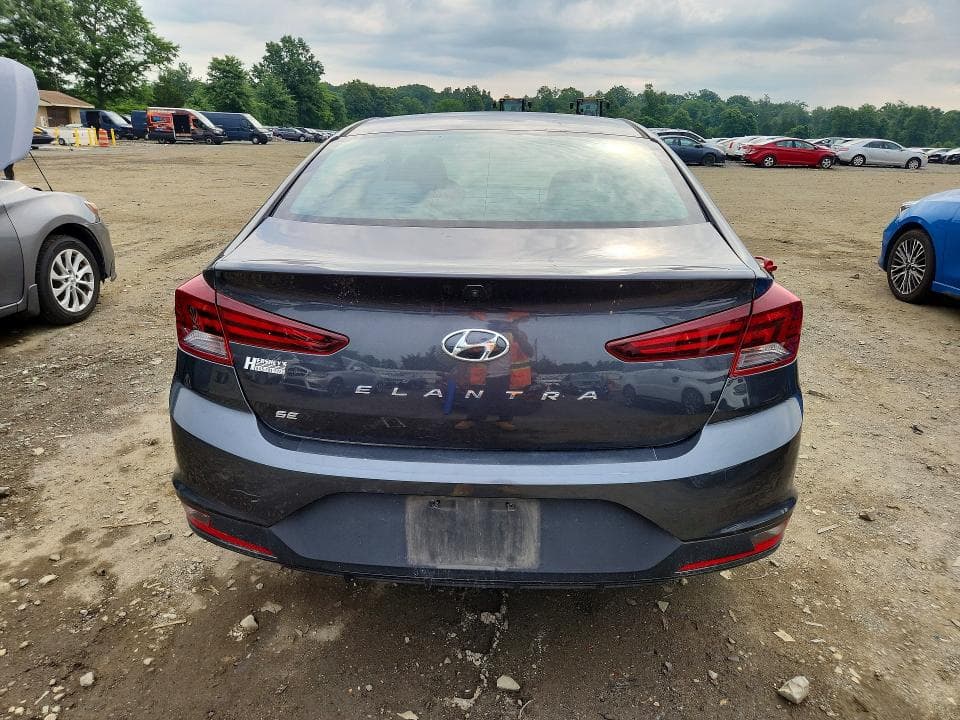 2020 HYUNDAI ELANTRA SE 6