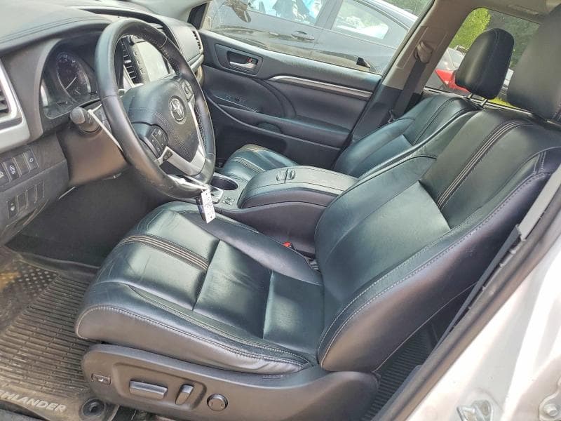 2017 TOYOTA HIGHLANDER SE 7