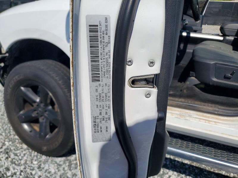 2017 RAM 1500 SLT 13