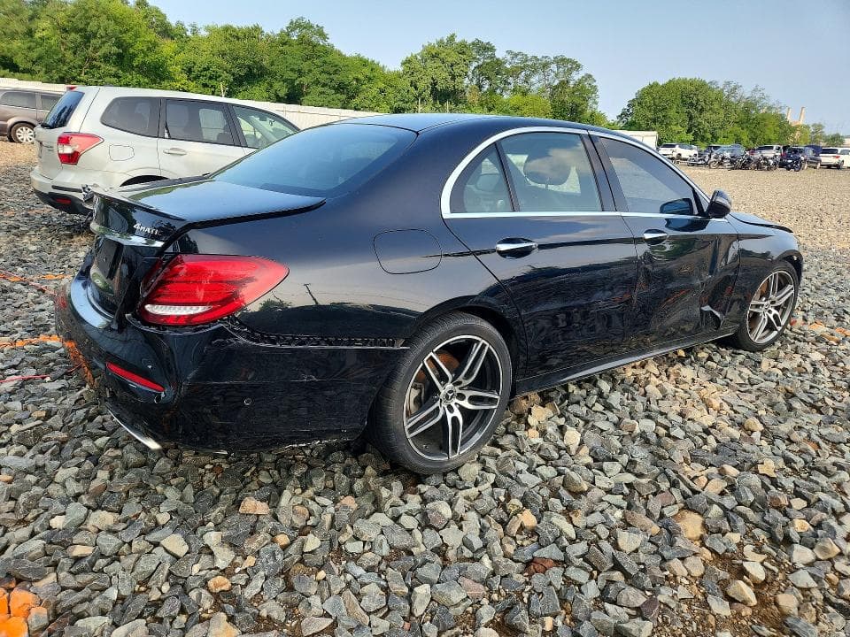 2018 MERCEDES-BENZ E 300 4MATIC 3