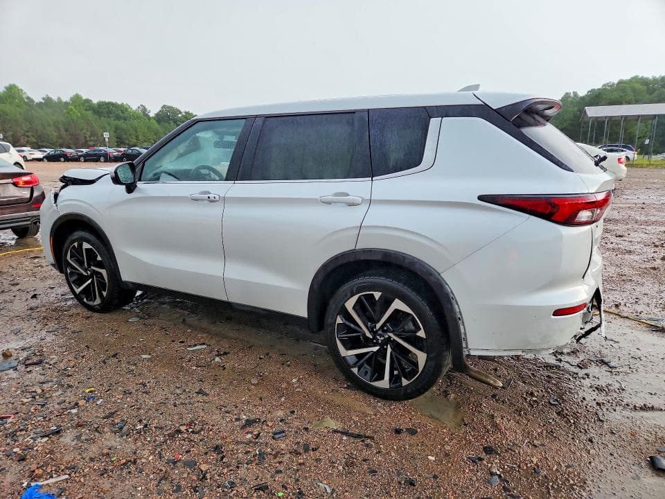 2024 MITSUBISHI OUTLANDER SE 2