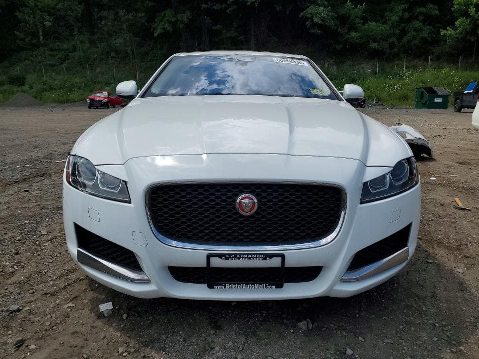 2017 JAGUAR XF 5