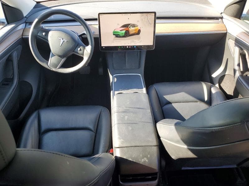 2023 TESLA MODEL Y 8
