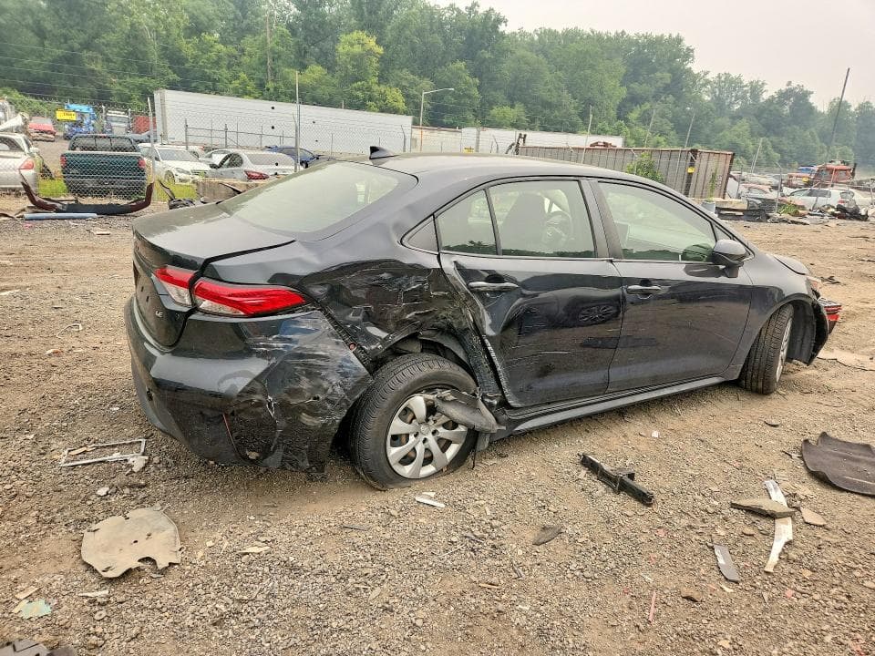 2021 TOYOTA COROLLA LE 3
