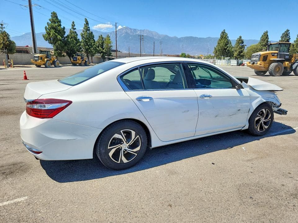 2017 HONDA ACCORD LX 3